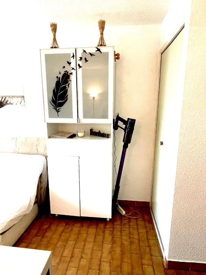Chez Jorge Et Mae - Studio 4 Pers. La Fregate - Grau Du Roi- France เลอ โกร-ดู-รัว ภายนอก รูปภาพ