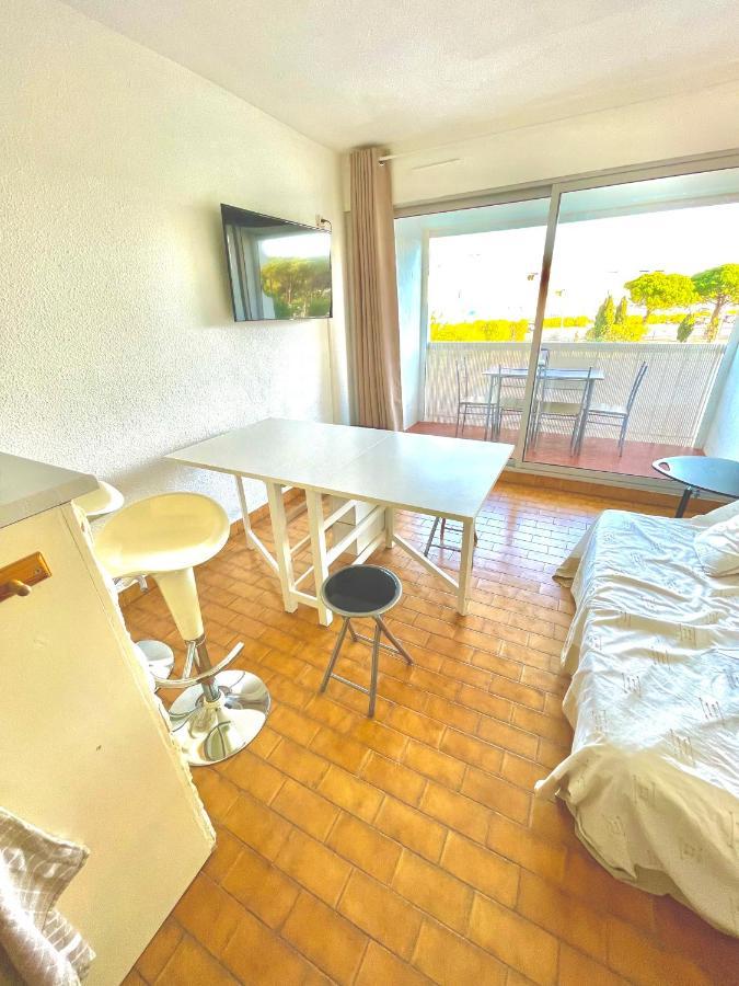 Chez Jorge Et Mae - Studio 4 Pers. La Fregate - Grau Du Roi- France เลอ โกร-ดู-รัว ภายนอก รูปภาพ